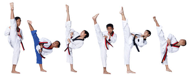 태권도 가라데 키드 운동 선수 젊은 십대 쇼 전통적인 싸움 - do kwon 뉴스 사진 이미지
