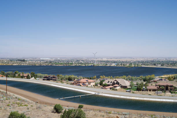 istock The California Aqueduct at Palmdale 1313569927