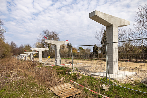 Concrete constructions for a bridge for a light rail connection round Copenhagen's suburbs