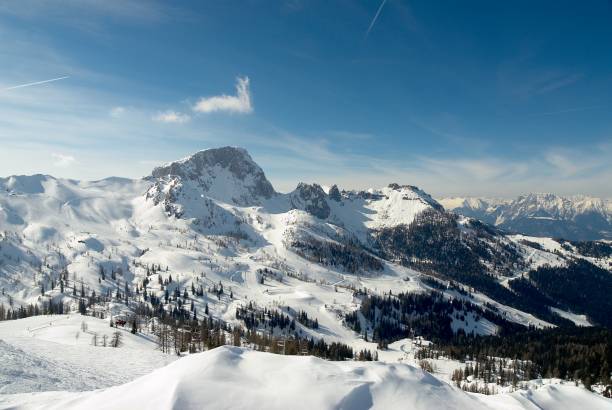 冬の雪山、オーストリア、スキー場、リフト - tirol winter nature landscape ストックフォトと画像