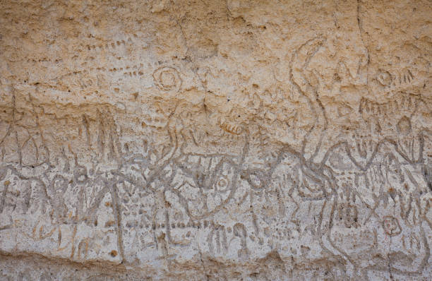 petroglyph point al lava beds national monument in california, stati uniti - lava beds national monument foto e immagini stock