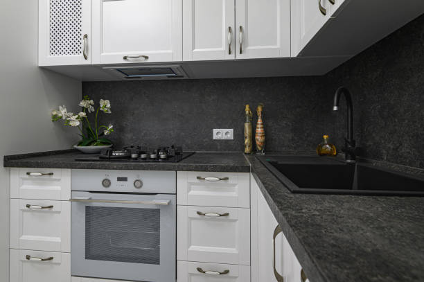 istock Luxury well designed modern black and white kitchen 1313733790