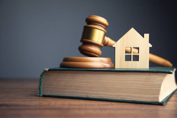istock Judge auction and real estate concept 1313800924