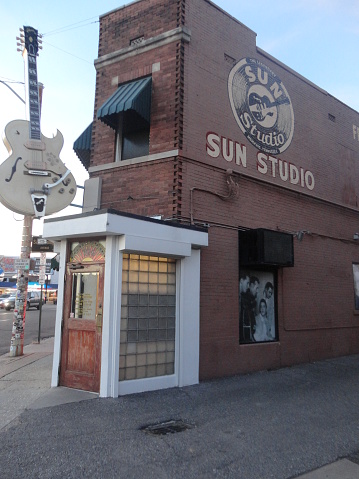 Memphis, TN - EUA - December 18, 2013: Sun Studio is a recording studio opened by rock-and-roll pioneer Sam Phillips at 706 Union Avenue in Memphis, Tennessee. Elvis Presley, Cash and many other big names in music recorded their albums in the studio