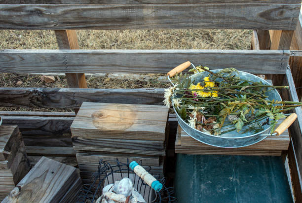 istock Death has overcome a once pretty flower arrangement 1313859151