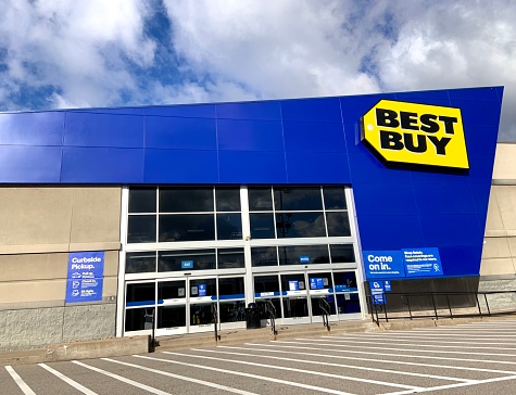 Pittsburgh,  USA     April 22, 2021\nBest Buy store on McKnight Road in Pittsburgh.   Best Buy is an American electronics retailer.