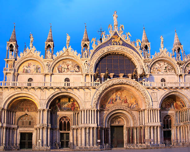 istock Basilica di San Marco at dusk, Venice 131389522