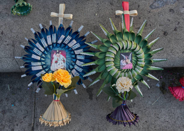 domingo de ramos en zapotlan el grande, ciudad guzmán, jalisco, en la catedral principal - municipio de zapotlán el grande fotografías e imágenes de stock