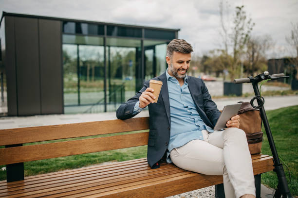 istock Attractive casual business man getting to work 1313912926