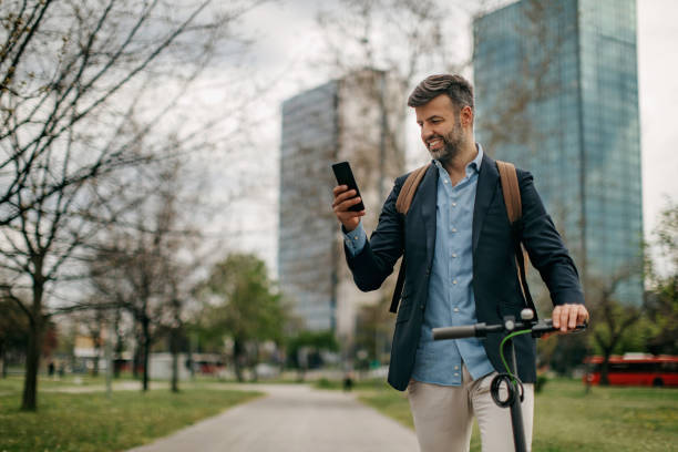 istock Attractive casual business man getting to work 1313915909