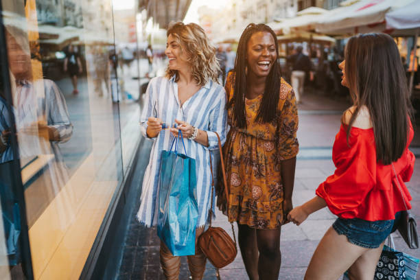 istock Shopaholics in action 1313963526