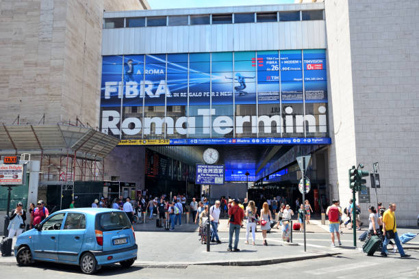 рома термини, италия - building exterior italy public transportation architecture стоковые фото и изображения