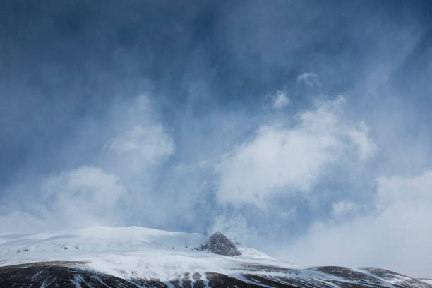 istock Sibillini mountains, on a day in early spring 1313978919