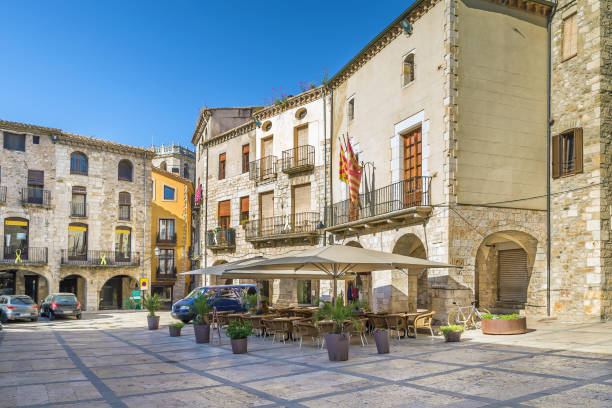 istock Square in Besalu, Spain 1313982654