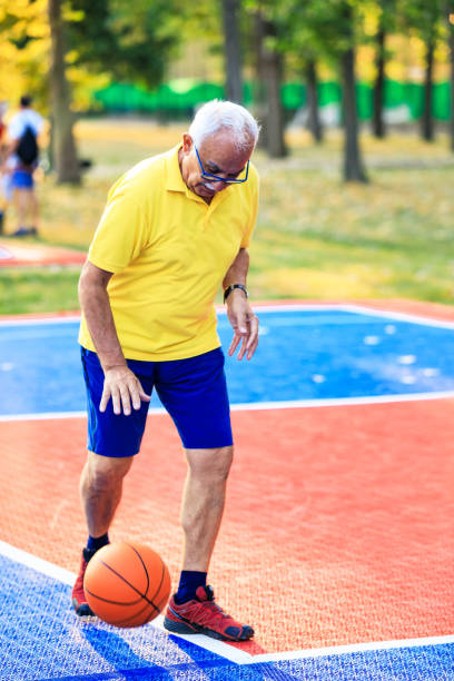 istock Senior basketball player 1313995940