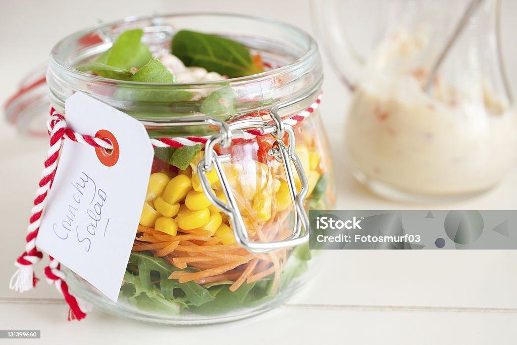 Facile à emporter pour un pique-nique une salade - Photo de Aliment libre de droits