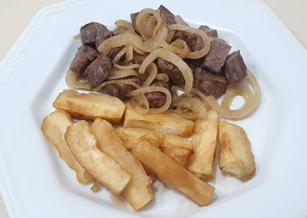 istock Carne de sol with fried manioc 1314026974