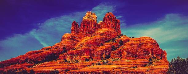 The craw physical beauty of Sedona Red Rocks and azure blue sky’s
