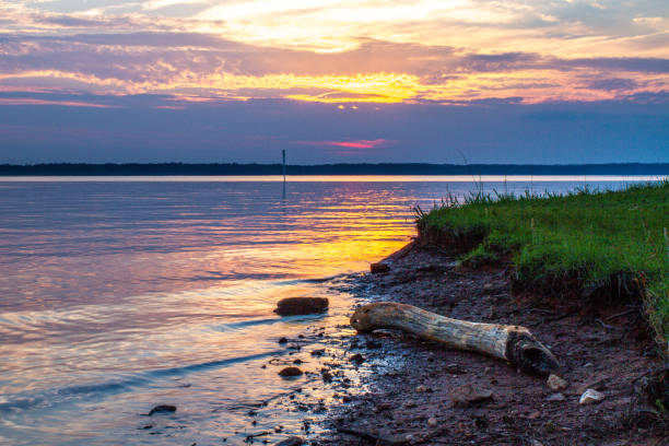 istock Dusk on West Georgia Lake 1314062763