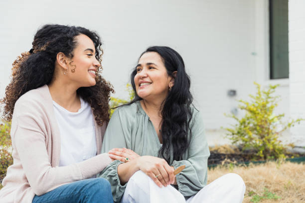 istock Mother and daughter spend quality time together 1314076187