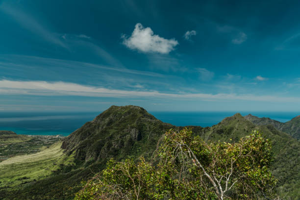 istock Waianae range, Mount Kaala Trail，Oahu, Hawaii 1314089677