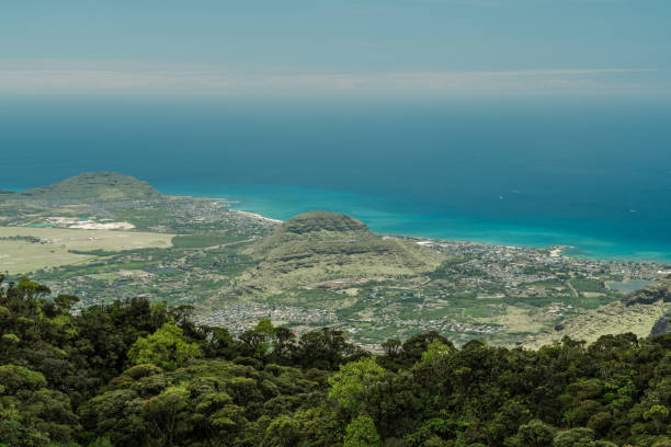 istock Waianae range, Mount Kaala Trail，Oahu, Hawaii 1314090253