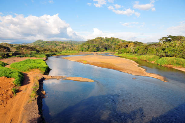 istock Parrita - view over the Pirris river, Costa Rica 1314101583