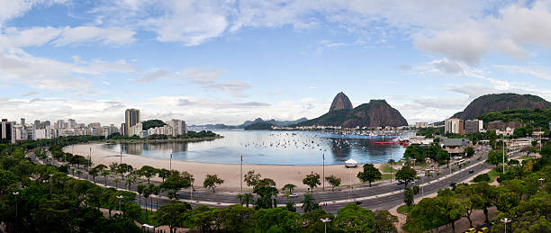 panorâmica do rio de janeiro - clear sky rio de janeiro brazil guanabara bay - fotografias e filmes do acervo