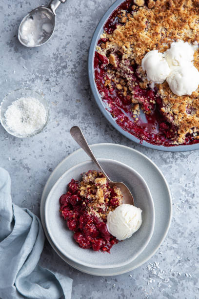 istock cherry crumble pie served with vanilla ice cream 1314154583