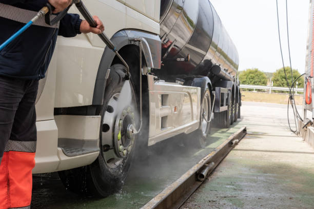 istock Cleaning the truck with pressurized water 1314160906