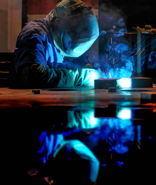 istock industry - worker in action with protection 1314168668
