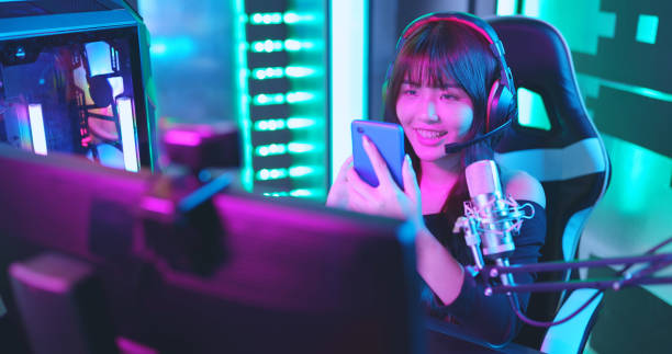istock cybersport gamer have live stream 1314176851