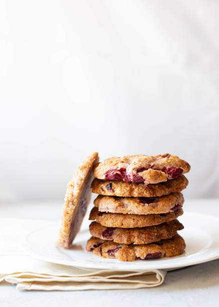 Oatmeal cookies with cherries and cinnamon