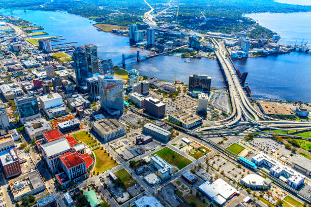 istock Jacksonville Cityscape Aerial 1314199815