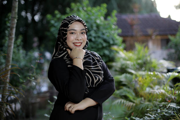 istock Modern Muslim Young Women 1314209235
