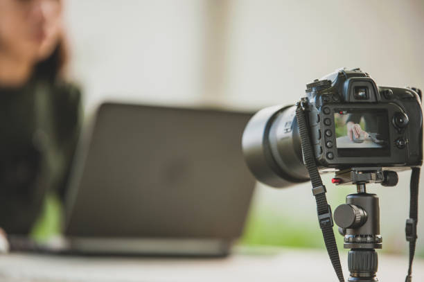 istock People use camera dslr take Video online streaming 1314258918