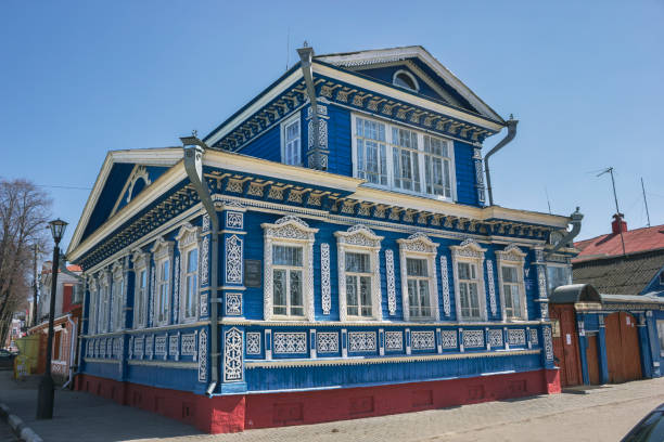 고로데츠, 러시아. 19 세기의 역사적인 목조 주택, 지금 여기에 위치 러시아 사모바르 박물관 - gorodets 뉴스 사진 이미지