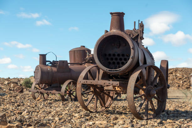 istock Old rusty mining machinery obsolete industrial equipment at  abandoned silver mine near Broken Hill, Australia 1314305965