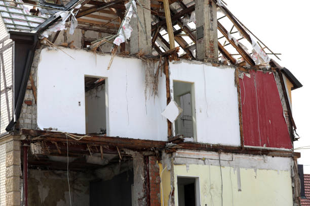 istock demolition of a house 1314314105