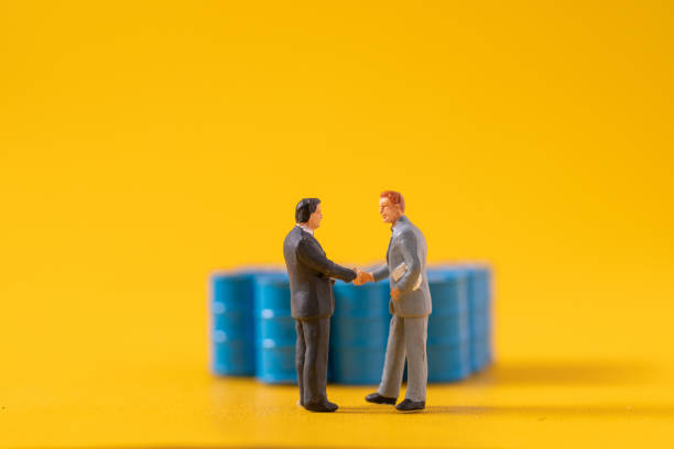 istock handshakes on oil drums 1314340268