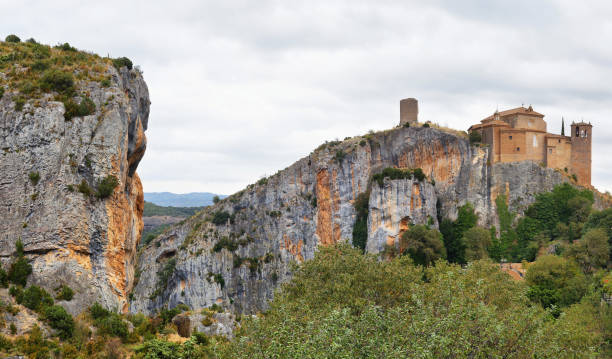 istock Alquezar castle, a beautiful medieval village in Huesca, Spain 1314379734