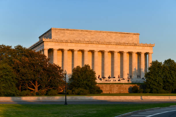 istock Lincoln Memorial Sunset - Washington DC 1314398472