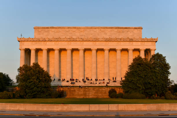 istock Lincoln Memorial Sunset - Washington DC 1314398481