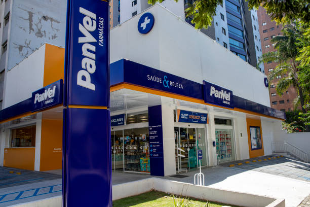 Facade of a Panvel franchise pharmacy Sao Paulo SP - Brasil - April 25 2021 - Facade of a Panvel franchise pharmacy at Sao Paulo, Brazil farmacia stock pictures, royalty-free photos & images