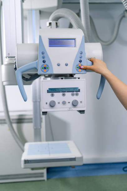 istock Sterile modern emergency equipment in white clinic room. Computer devices for surgery. 1314464370