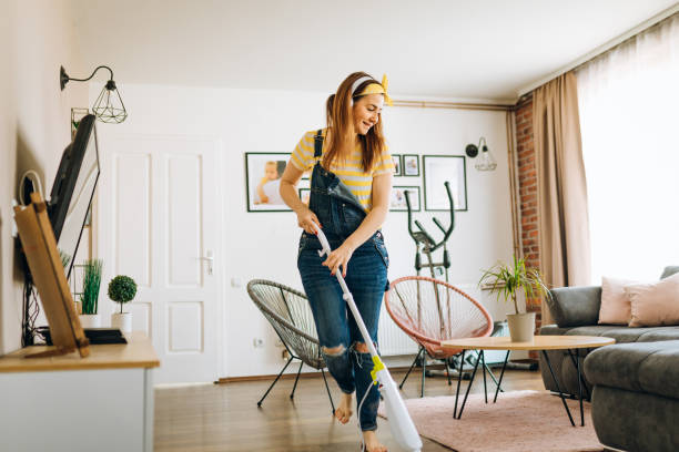 istock She loves vacuuming 1314471412