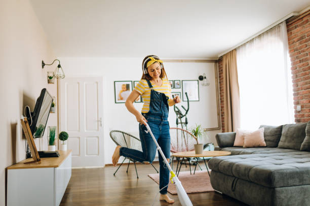 istock She loves vacuuming 1314472263