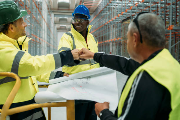 istock Happy final greeting for good work in the warehouse 1314517980
