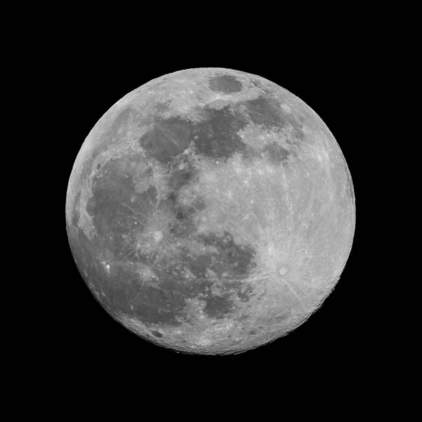 istock full moon in April Japan 1314537842