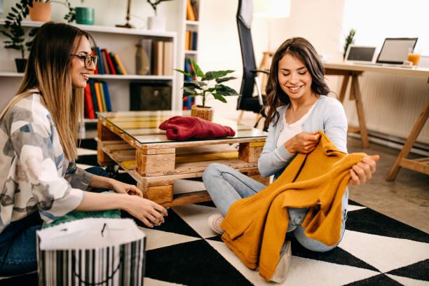 istock Online shopping makes life easier 1314589629